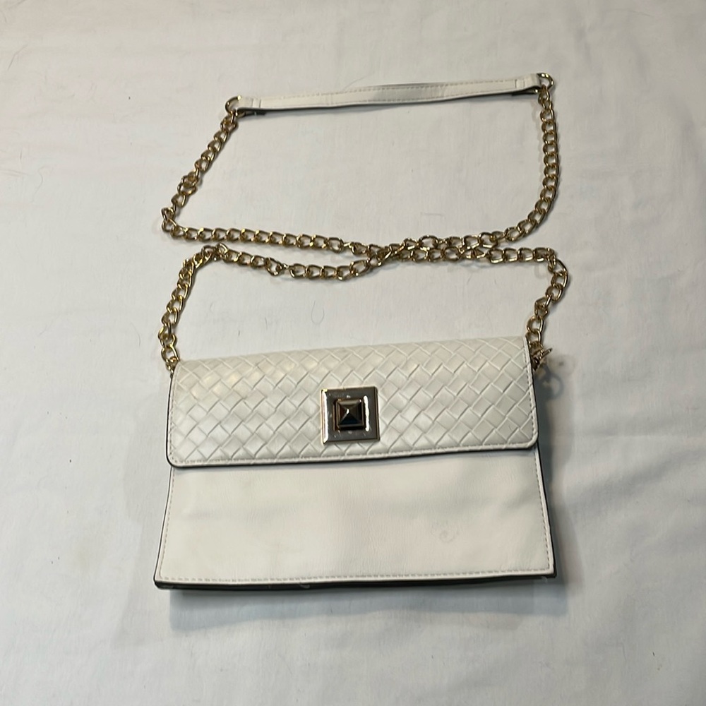 Sondra Robert’s Crossbody Bag